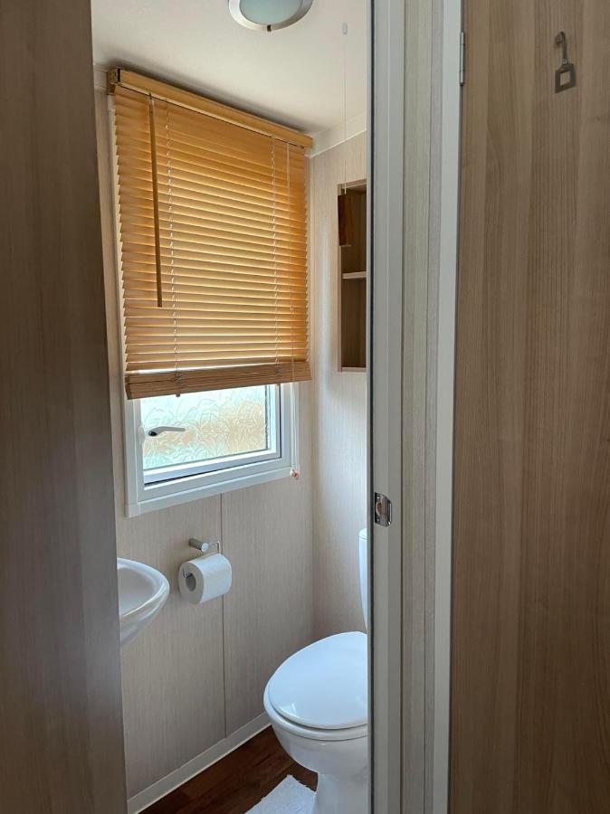 Swift Bordeaux 24 Villa Dunoon Bagian luar foto